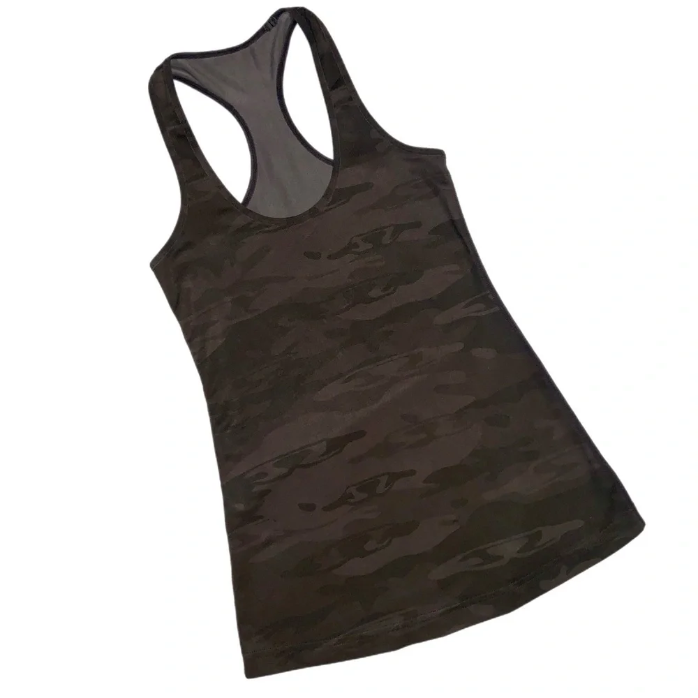Lululemon Cool Racerback Tank Size 4 Black / Black Retro Camo